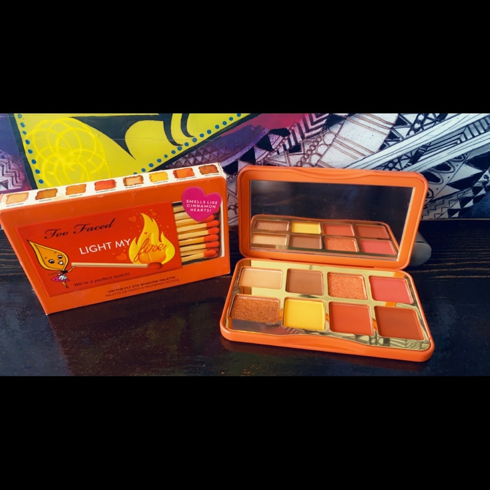 Too Faced Light my Fire pallete
